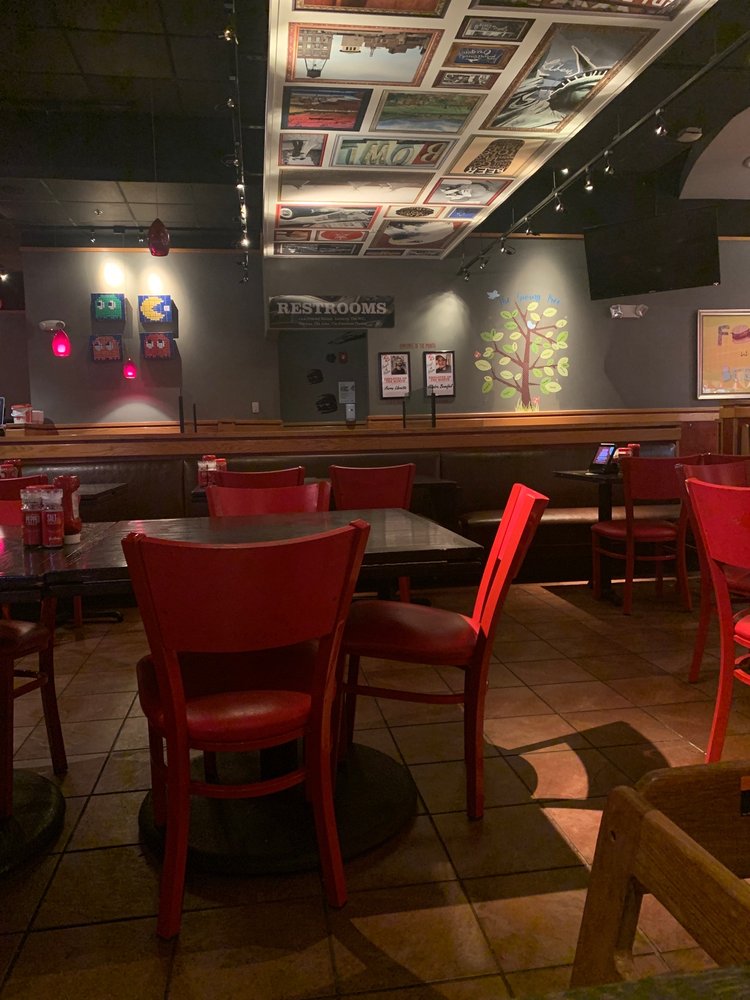 Red Robin Gourmet Burgers and Brews