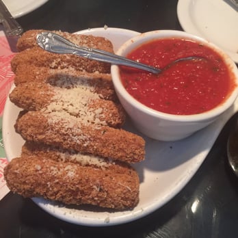 Petrillo S Italian Restaurant 258 Photos 536 Reviews Pizza Photo Of Petrillo S Italian Restaurant Glendora Ca United States The Mozzarella Sticks