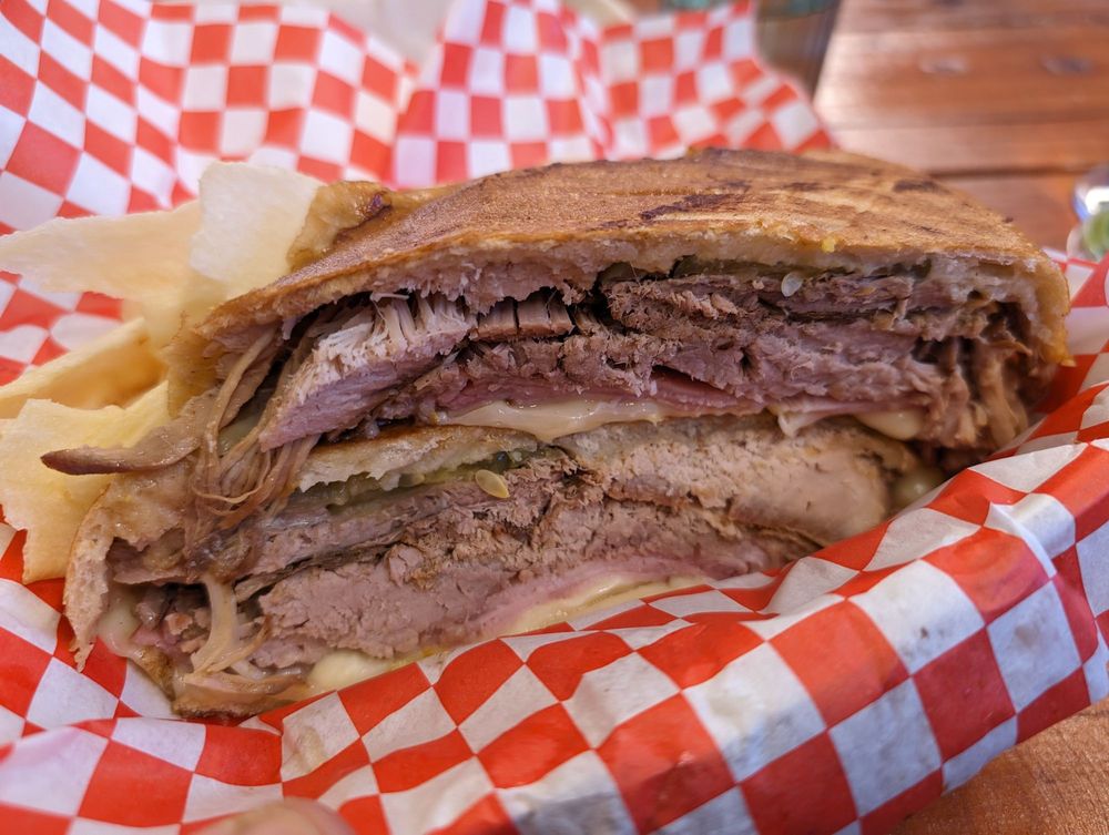 Clandestina Cocina Clandestina Cocina