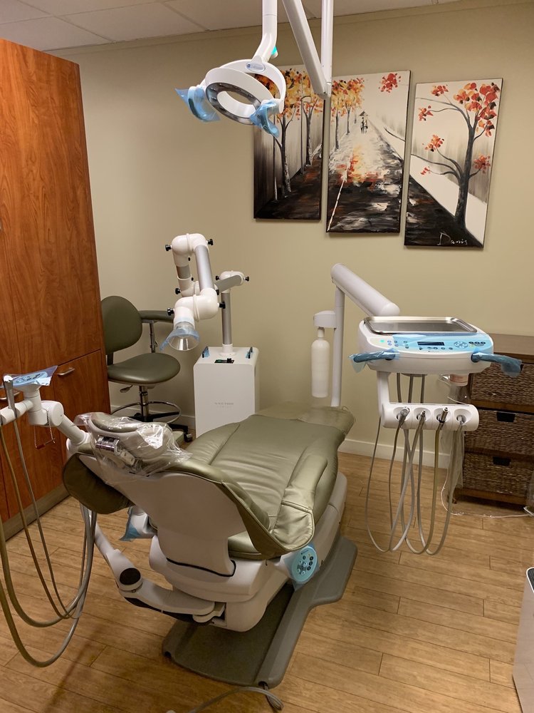 image of business Elias Qaré, DDS