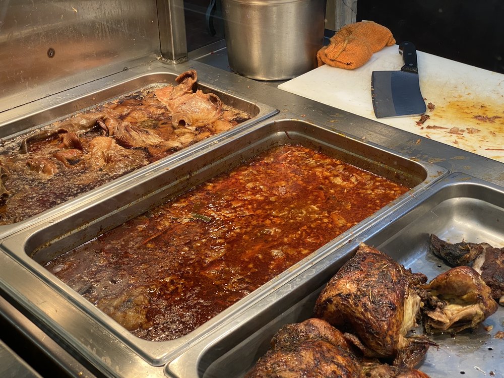 Los portales Meat Market & Cocina