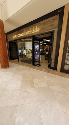 abercrombie and fitch dolphin mall