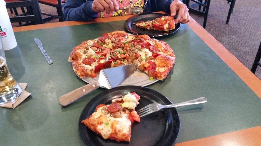 Mombo Wombo Yelp Photo Of Round Table Fernley Nv United States Mombo Wombo