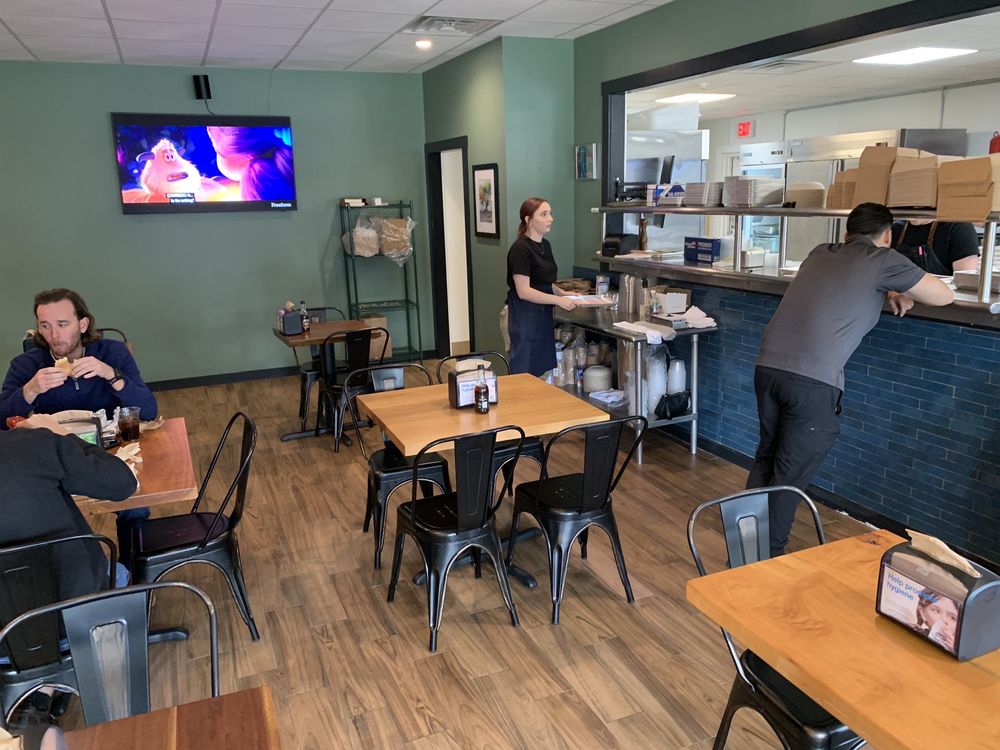 SchroGlo Community Restaurant and Bar, Brunswick Roadtrippers