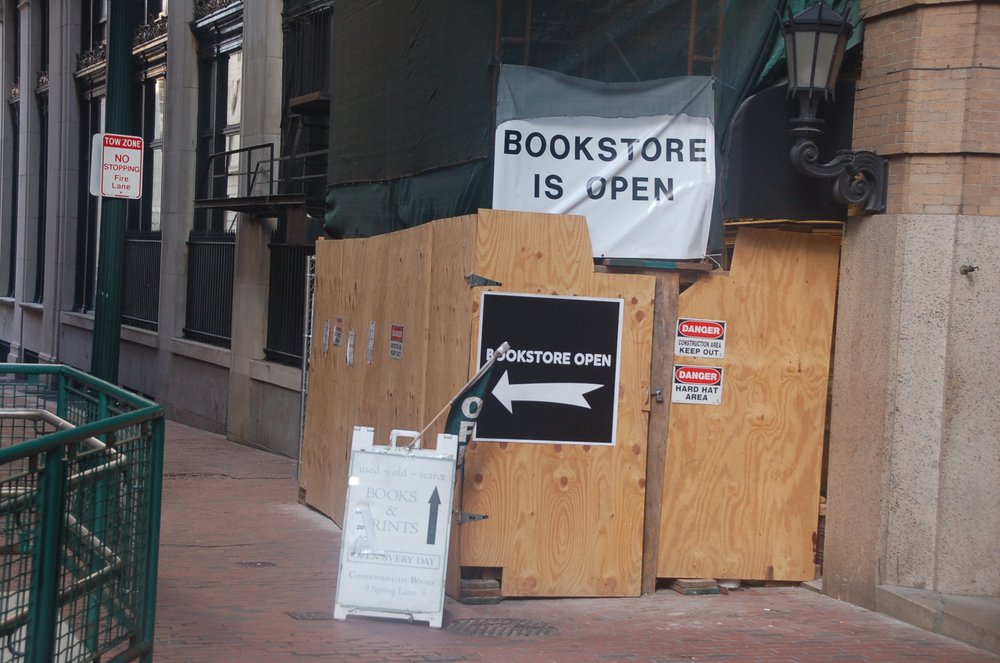 Commonwealth Books - 41 Photos & 48 Reviews - Bookstores - 9 Spring Ln ...