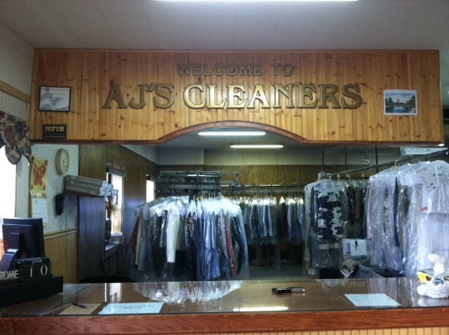 Aj's Wash & Dry Cleaning