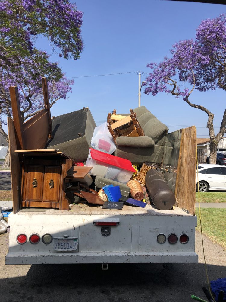 Perez Hauling & Junk Removal
