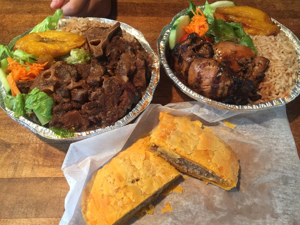 Toma-Tis Restaurant & Grill