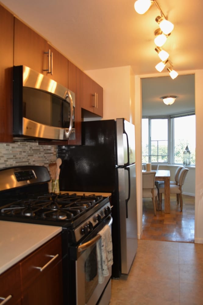 Hill House Apartments