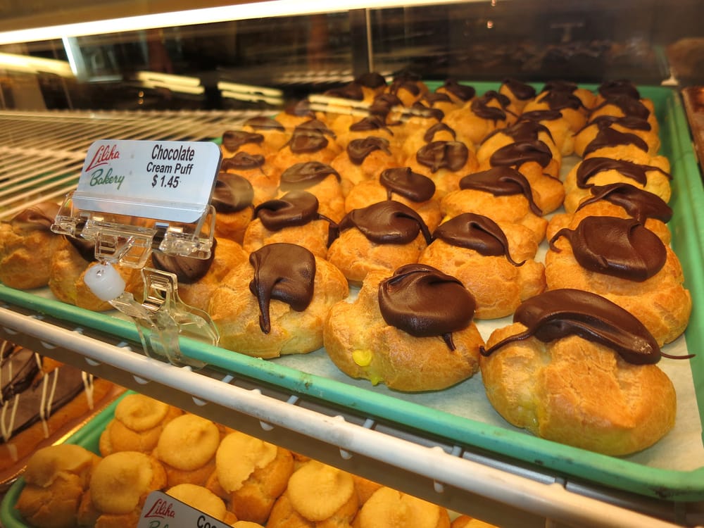 Liliha Bakery II (Nimitz) display of Chocolate Cream Puffs @ $1.45 each
