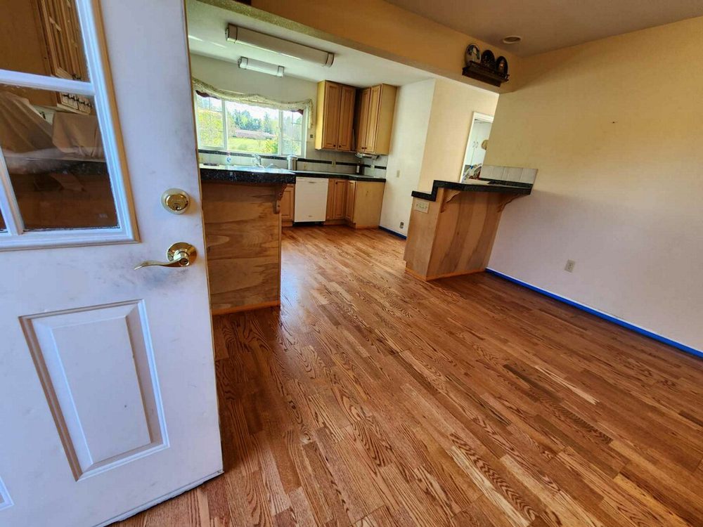 Robert's Flooring