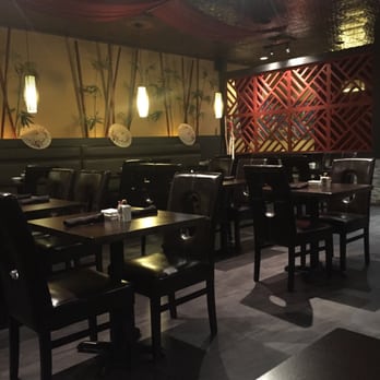 Koi Asian Bistro 103 Photos 87 Reviews Sushi Bars 906 N Photo Of Koi Asian Bistro Bourbonnais Il United States Dinning Area