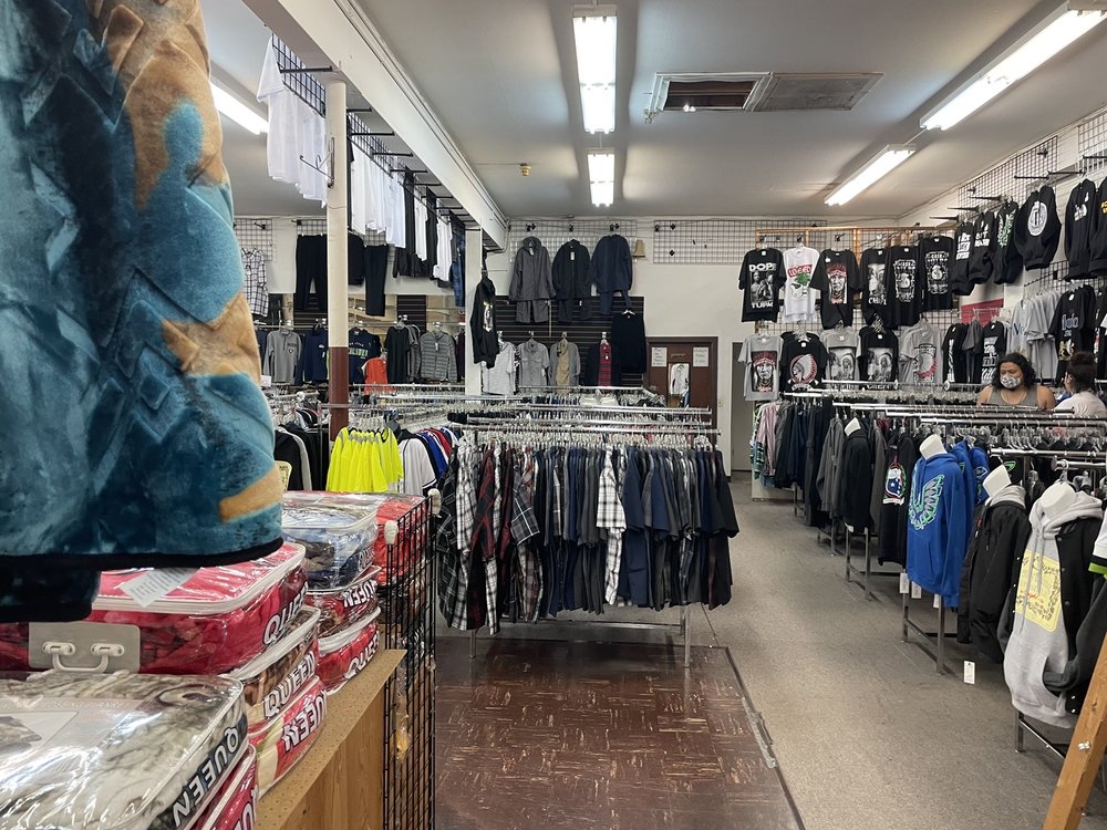 Seattle Indoor Swap Meet