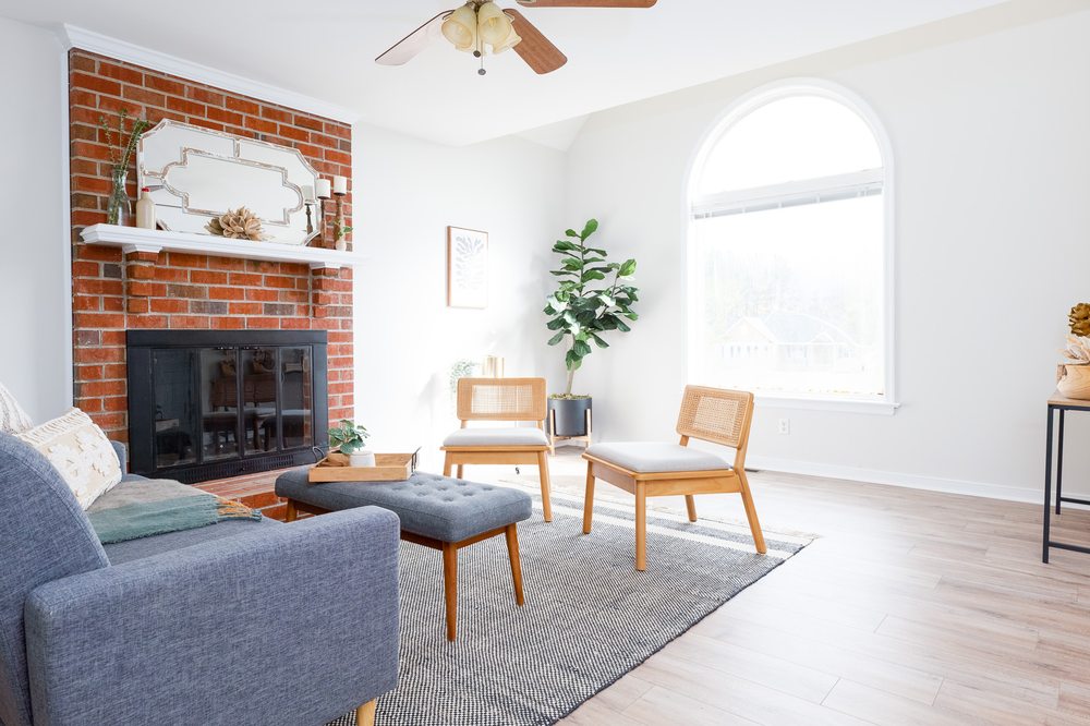 Elexis Braxton Coleman - River Fox Realty