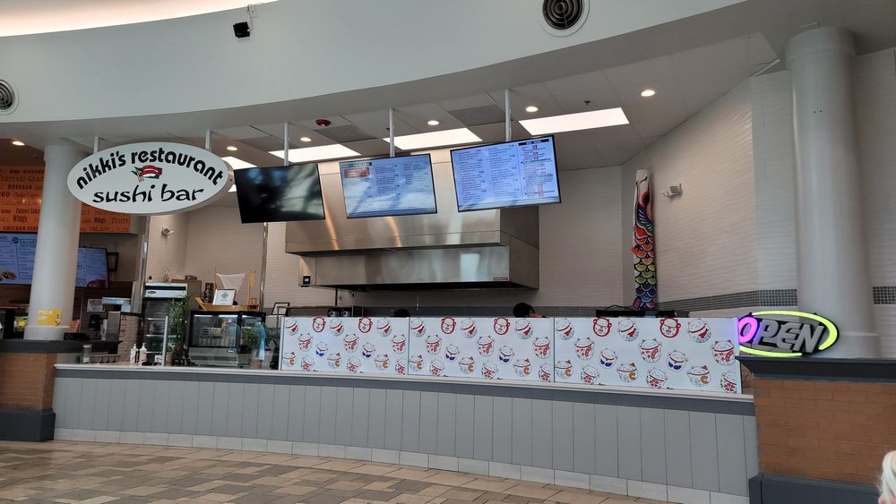 Nikkis Gourment Sushi Bar