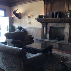 Antlers Inn 19 Photos 10 Reviews Hotels 460 Main St Walden Photo Of Antlers Inn Walden Co United States Hotel Sitting Area Upstairs