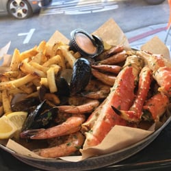 Roe Xpress 553 Photos 528 Reviews Seafood 5374 E 2nd St Photo Of Roe Xpress Long Beach Ca United States The Seafood Platter