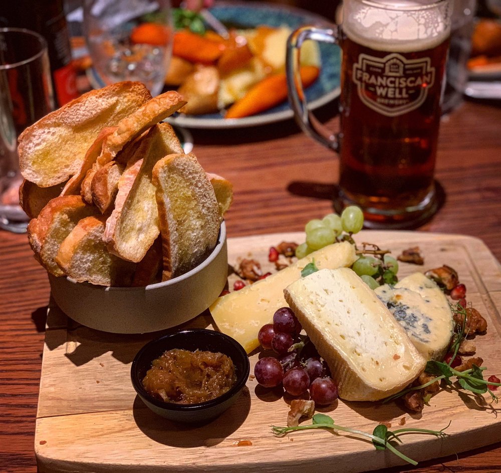 Gallagher's Pub