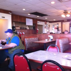 Red Le Family Restaurant 13 Reviews American New 1402 S Photo Of Red Le Family Restaurant Sullivan Il United States Affordable