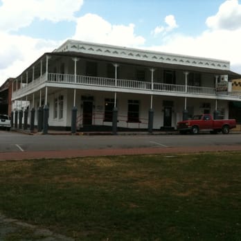 Crown Hotel Apartments Hotels 119 W University St Siloam Photo Of Crown Hotel Apartments Siloam Springs Ar United States