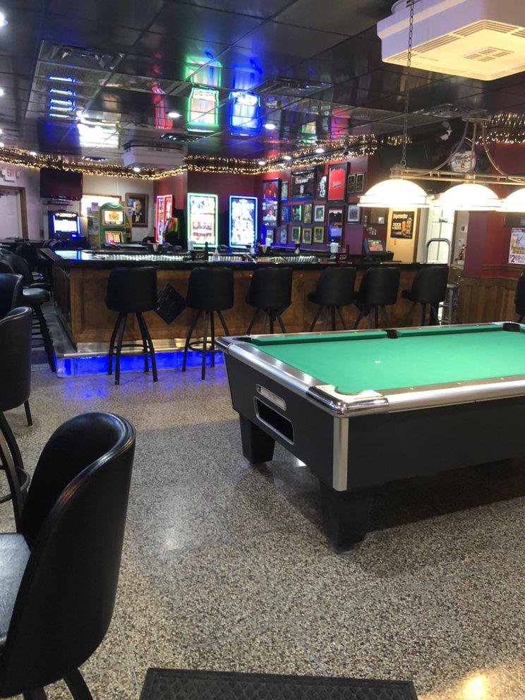 Montour Hotel and Lounge