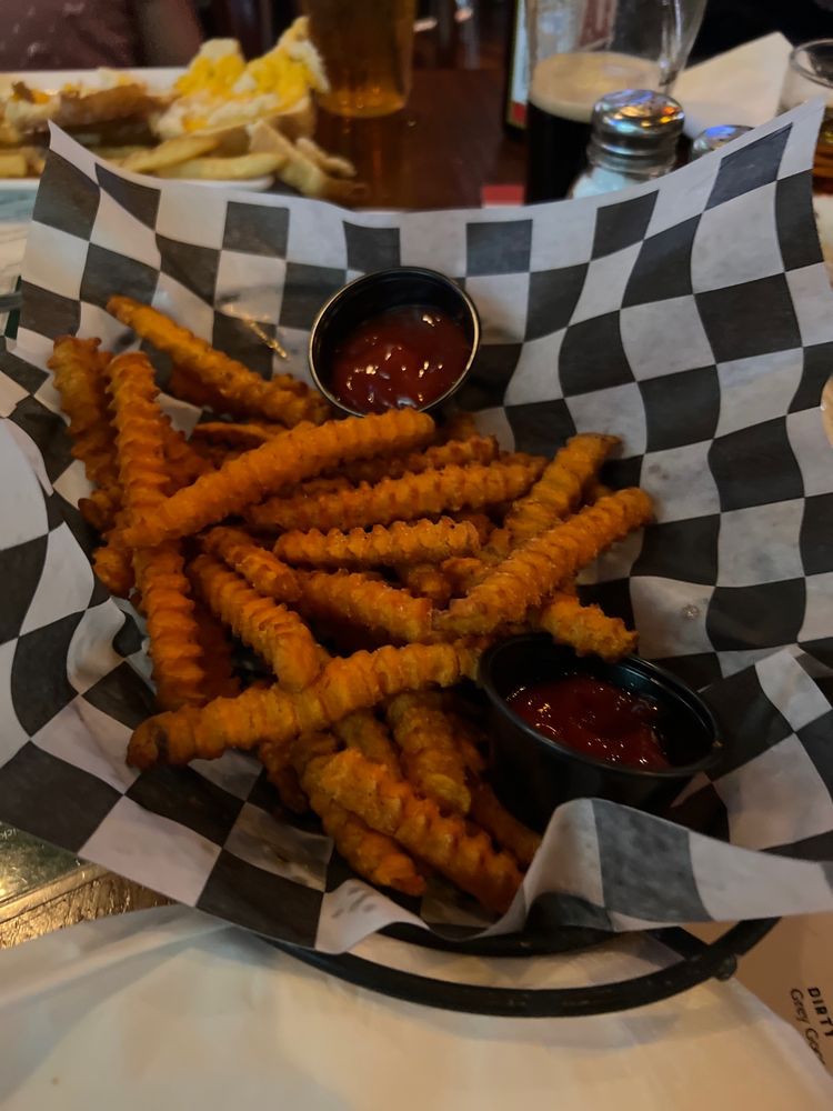 Tilted Kilt Pub & Eatery