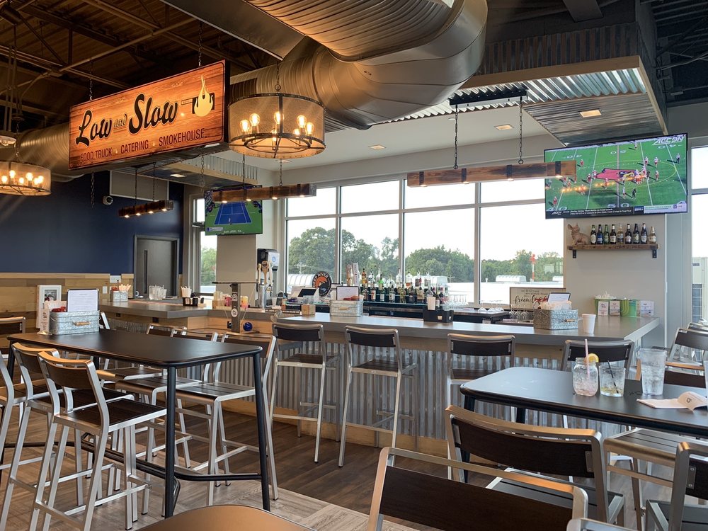 Low and Slow Smokehouse