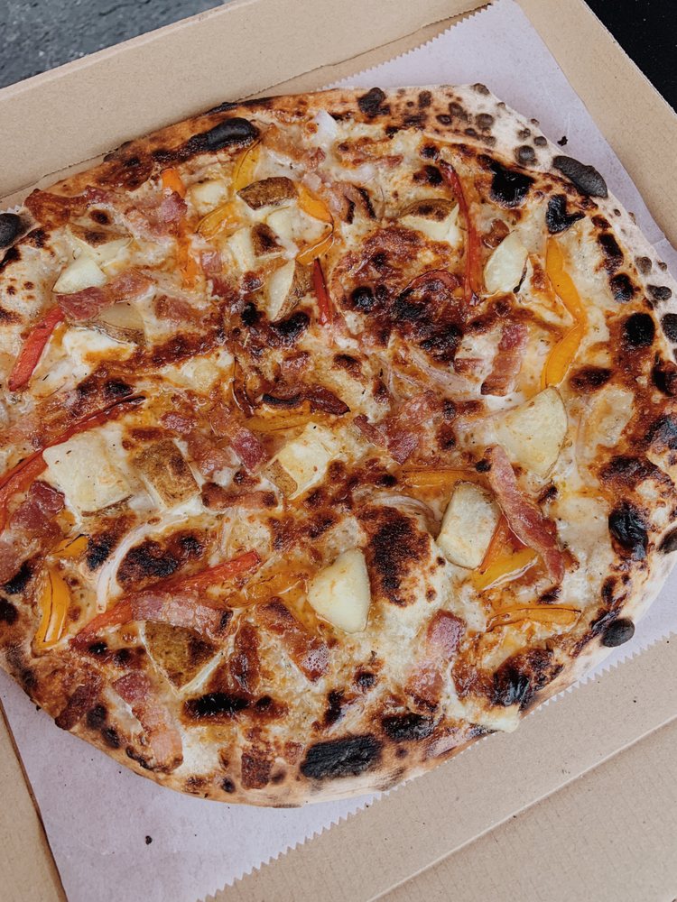 FAB Pizza