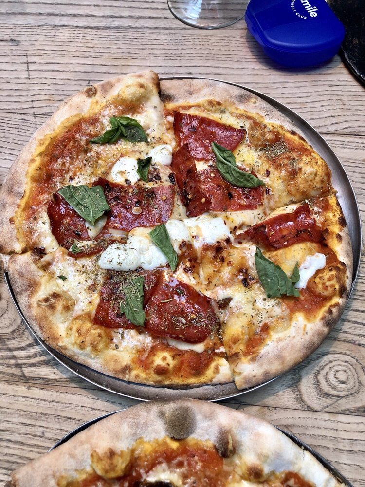 Cancino 71 Photos & 20 Reviews Pizza Zacatecas 98, Roma Norte