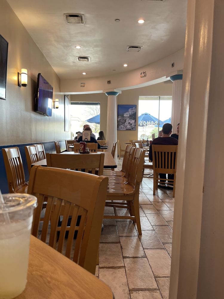 Demo's Greek Food