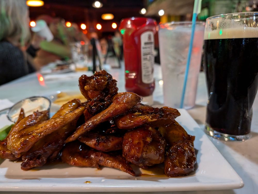 Con Murphy's Ocean Bar & Grill