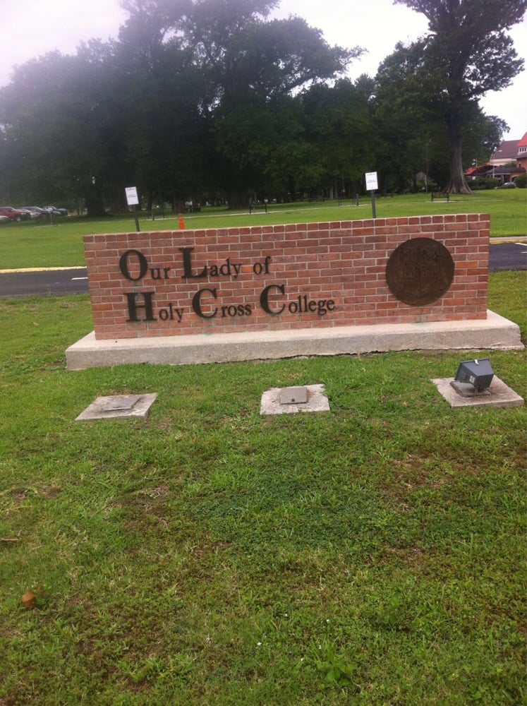 University of Holy Cross Colleges & Universities 4123 Woodland Dr