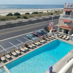 Montreal Beach Resort 30 Photos 39 Reviews Hotels 1025 Photo Of Montreal Beach Resort Cape May Nj United States Let S Pool
