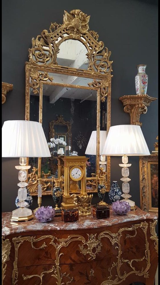 image of business R Lofton Brown Antiques and Interiors