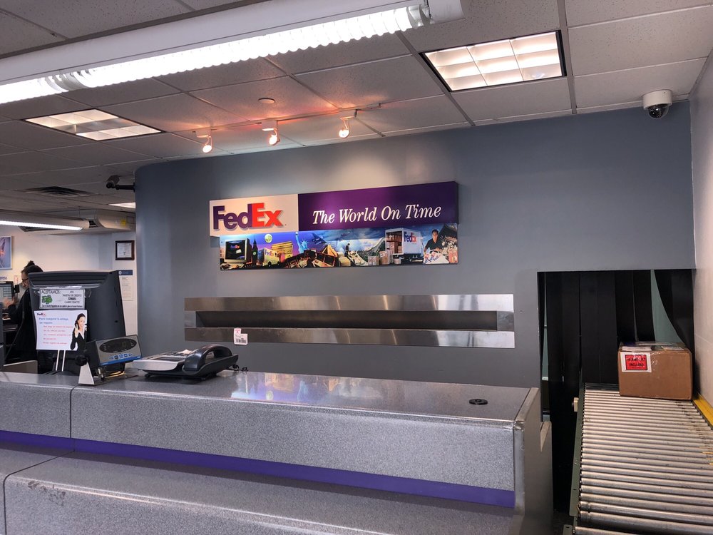 Centro de Envío FedEx Shipping Centers Calle 2 S/N, Guaynabo