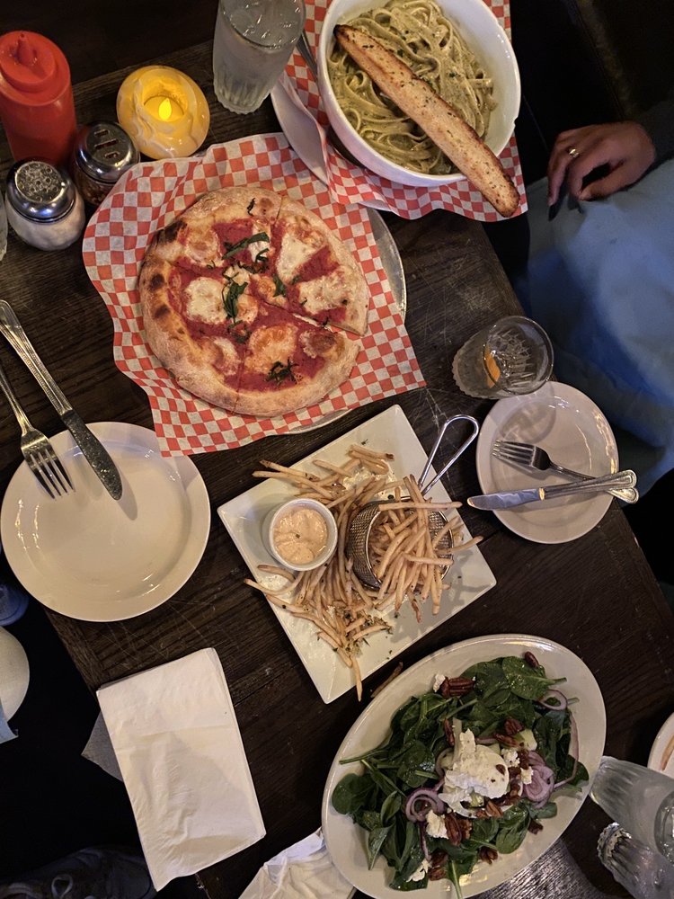 Rocco's Tavern