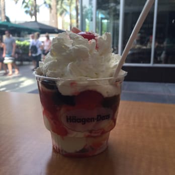 Häagen Dazs 31 Photos 46 Reviews Ice Cream Frozen Yogurt Photo Of Häagen Dazs Miami Beach Fl United States Small Banana