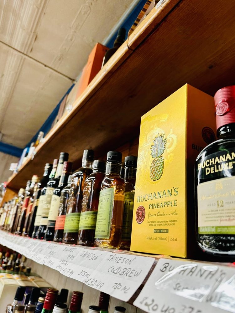 Kelly's Package Liquor