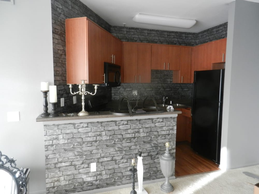 A Rental Apartment In Hollywood This Is Brick Wallpaper For The Photo Of Devlin S Wallpapering Los Angeles Ca United States A Rental Apartment