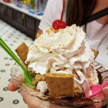 Sloan S Ice Cream 120 Photos 82 Reviews Frozen Photo Of Sloan S Ice Cream West Palm Beach Fl United States Smore