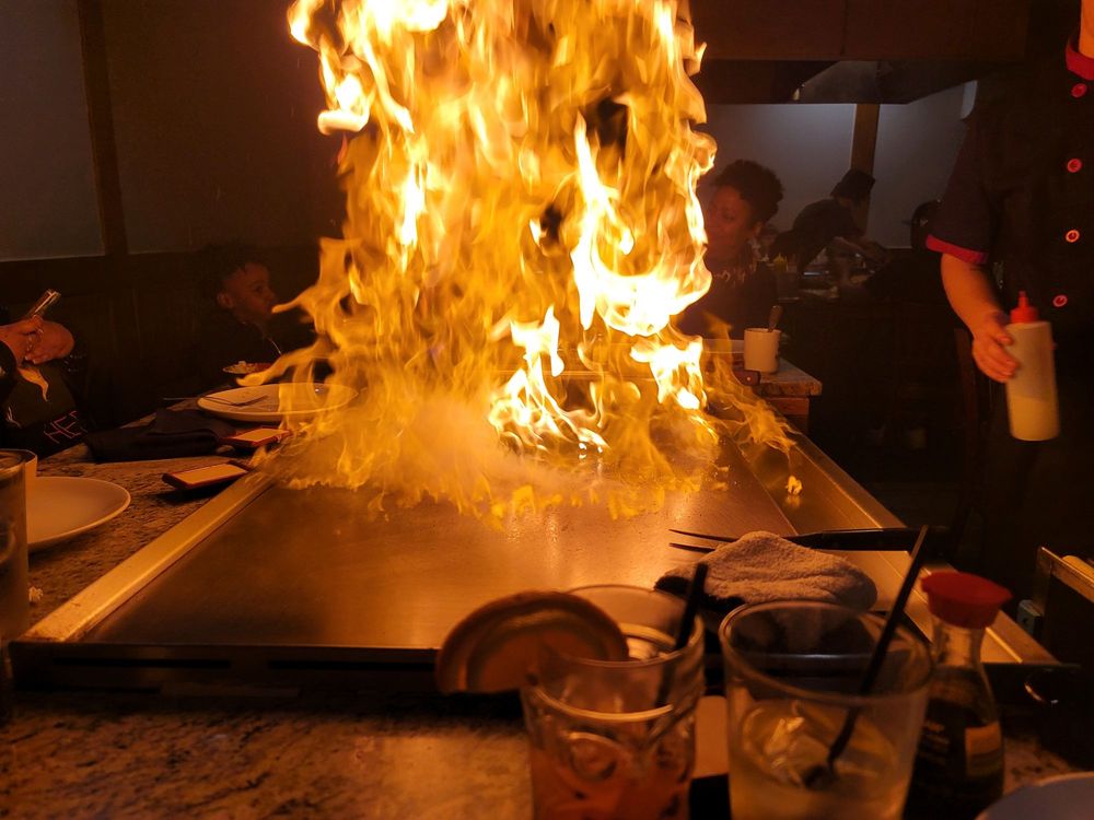 Kabuto Japanese Steakhouse and Sushi Bar