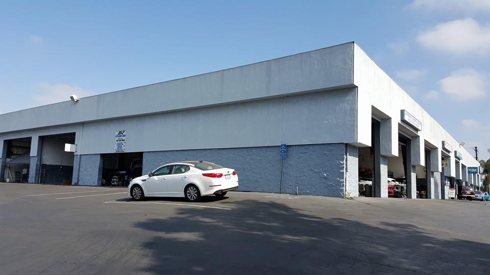 J & R Auto Body 13 Photos & 19 Reviews Body Shops 1610 W Artesia