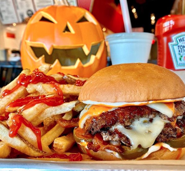 MOOYAH Burgers, Fries & Shakes MOOYAH Burgers, Fries & Shakes