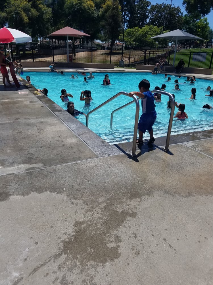 Splash Zone 28 Photos & 32 Reviews Parks 3233 Kelburn Ave