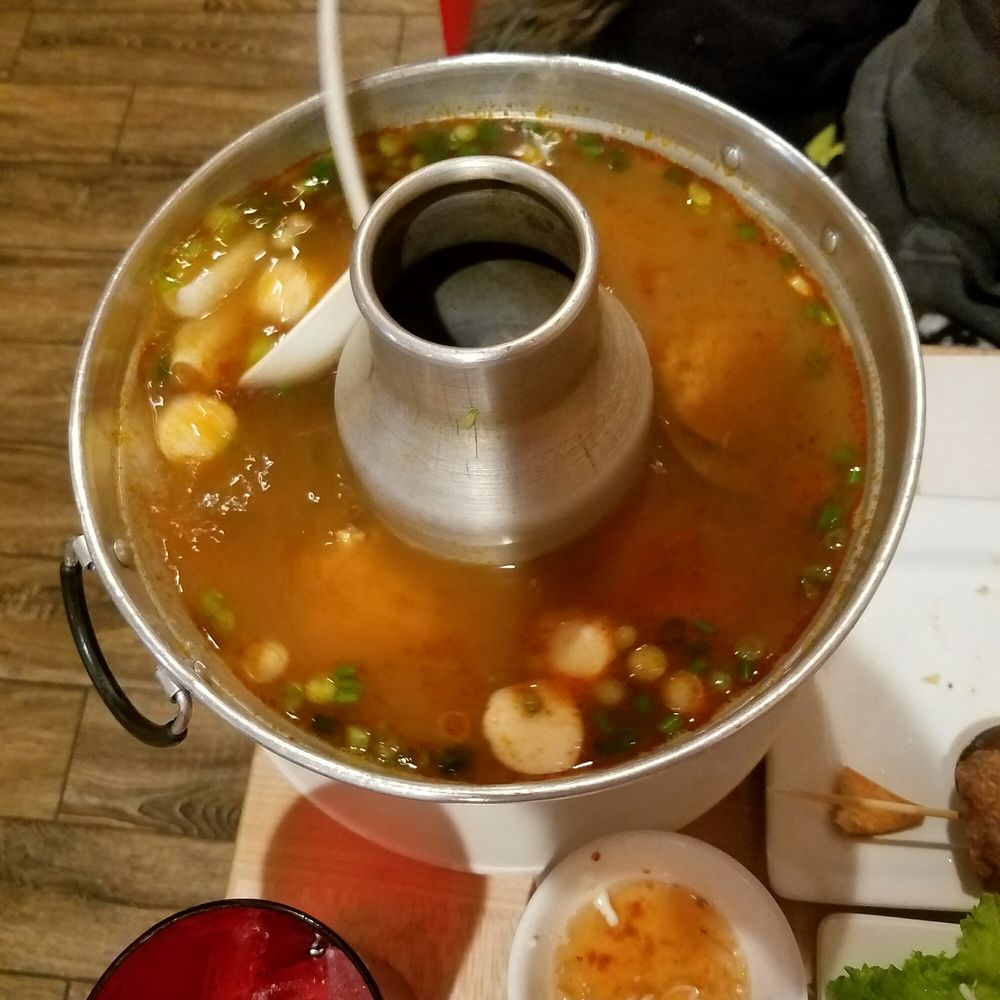 Nut POB Restaurant 42 Photos & 45 Reviews Thai 3322 Indianola Ave