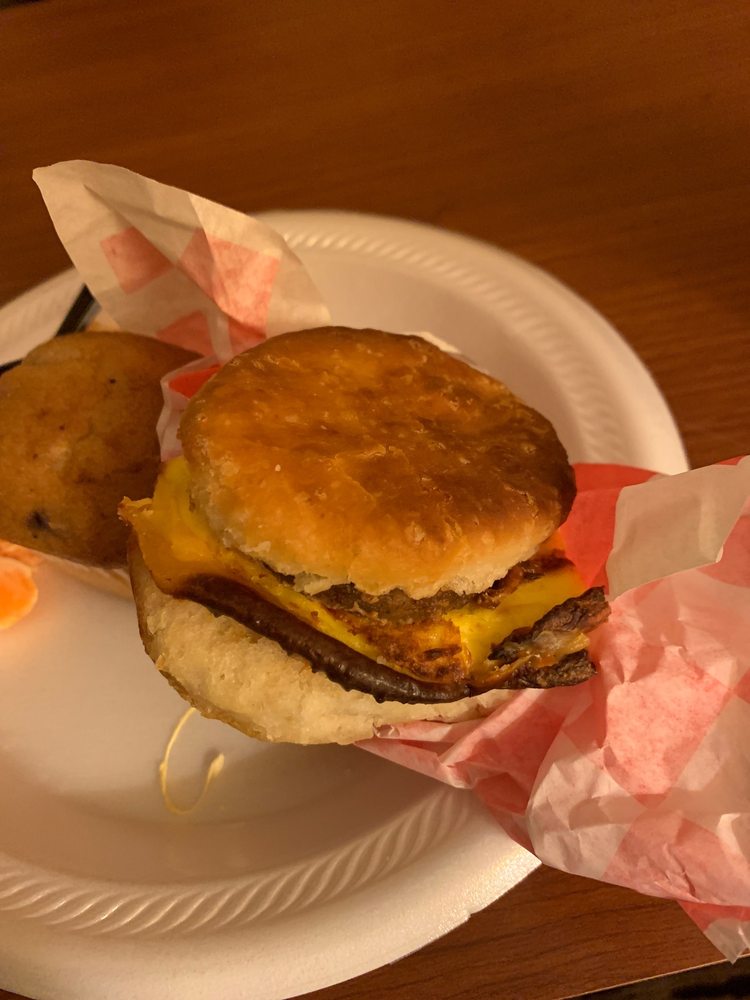 Holiday Inn Express & Suites Fayetteville-Ft. Bragg