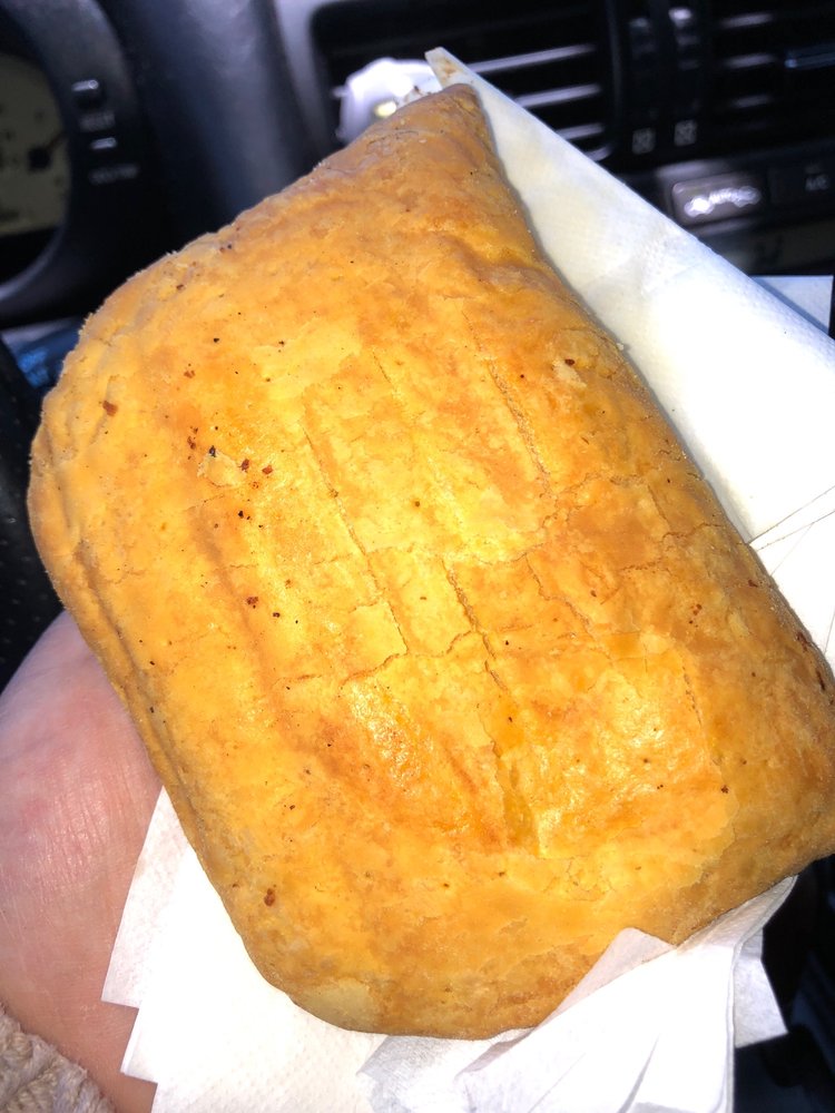 Minto's Jamaican Patties & Juice Bar