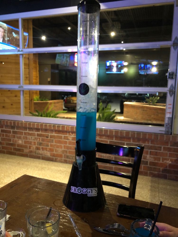 Froggy's Grub & Pub