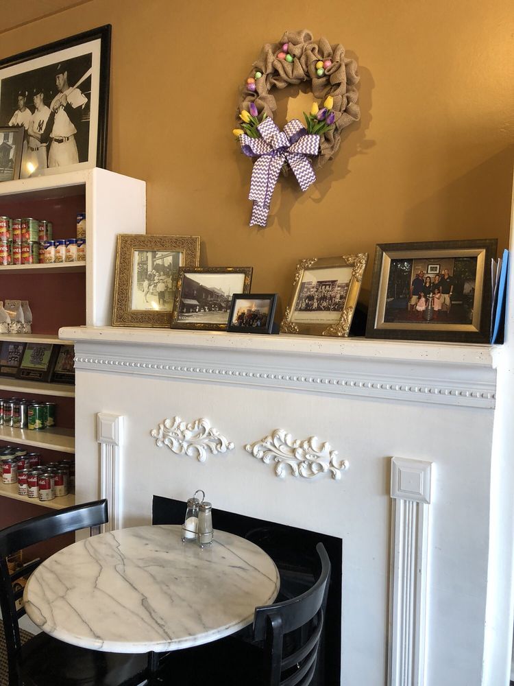 Oakmont Deli