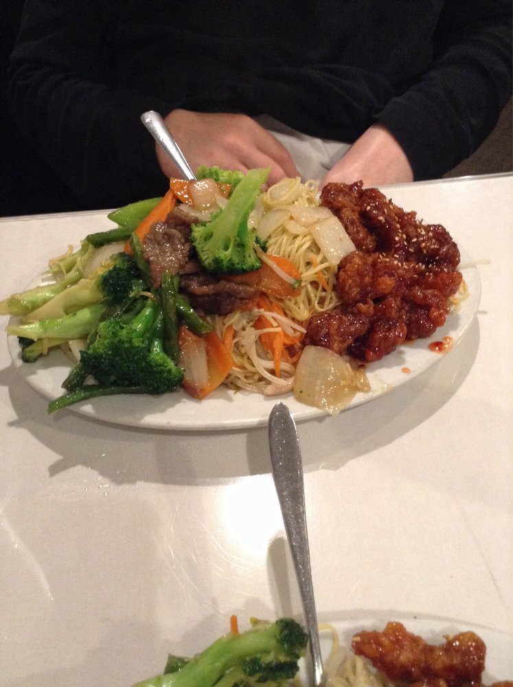 Golden Pearl Restaurant 20 Reviews Chinese 333 Brooksbank Avenue, North Vancouver, BC